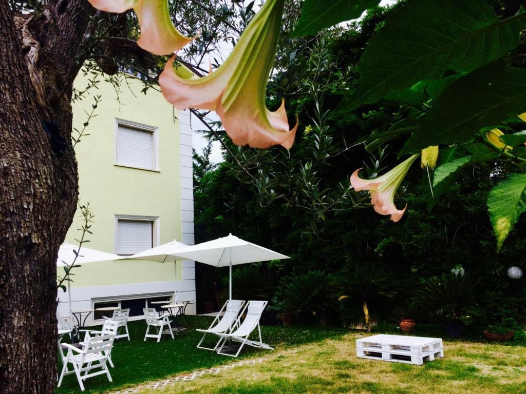 Ascoli Bonjour B&B & Apartments Parcheggio Privato & Giardino Ascoli Piceno Exterior photo