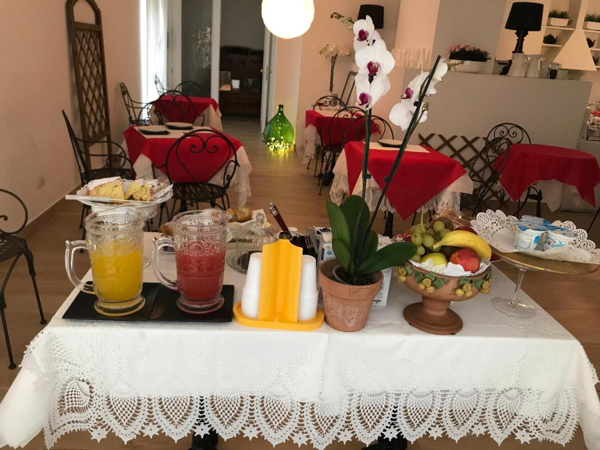 Ascoli Bonjour B&B & Apartments Parcheggio Privato & Giardino Ascoli Piceno Exterior photo