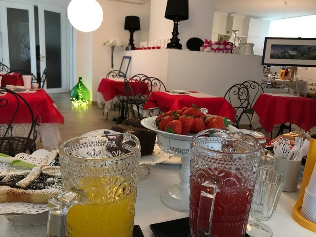 Ascoli Bonjour B&B & Apartments Parcheggio Privato & Giardino Ascoli Piceno Exterior photo